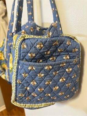 *rare* Vintage Vera Bradley Bee Print Medium Duffle Bag